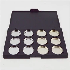 Palet Cysgod Llygaid Gwag Gyda Drych